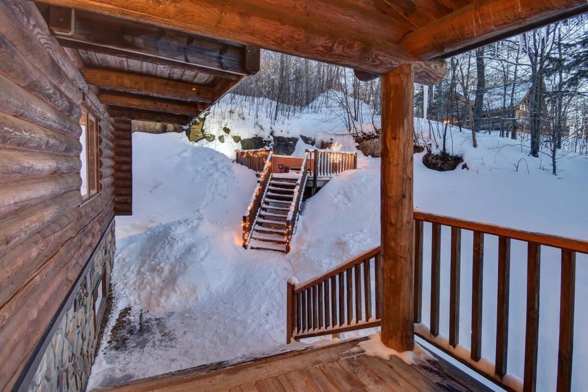 Chic Familiale, Relaxant Avec Spa En Montagnes Labelle Экстерьер фото